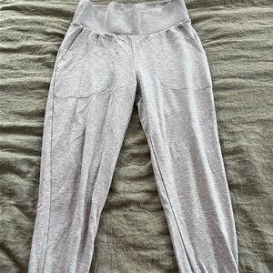 Nike Dri-Fit Women’s Gray Jogger Sweatpants Size XS Athleisure Casual Loungewear